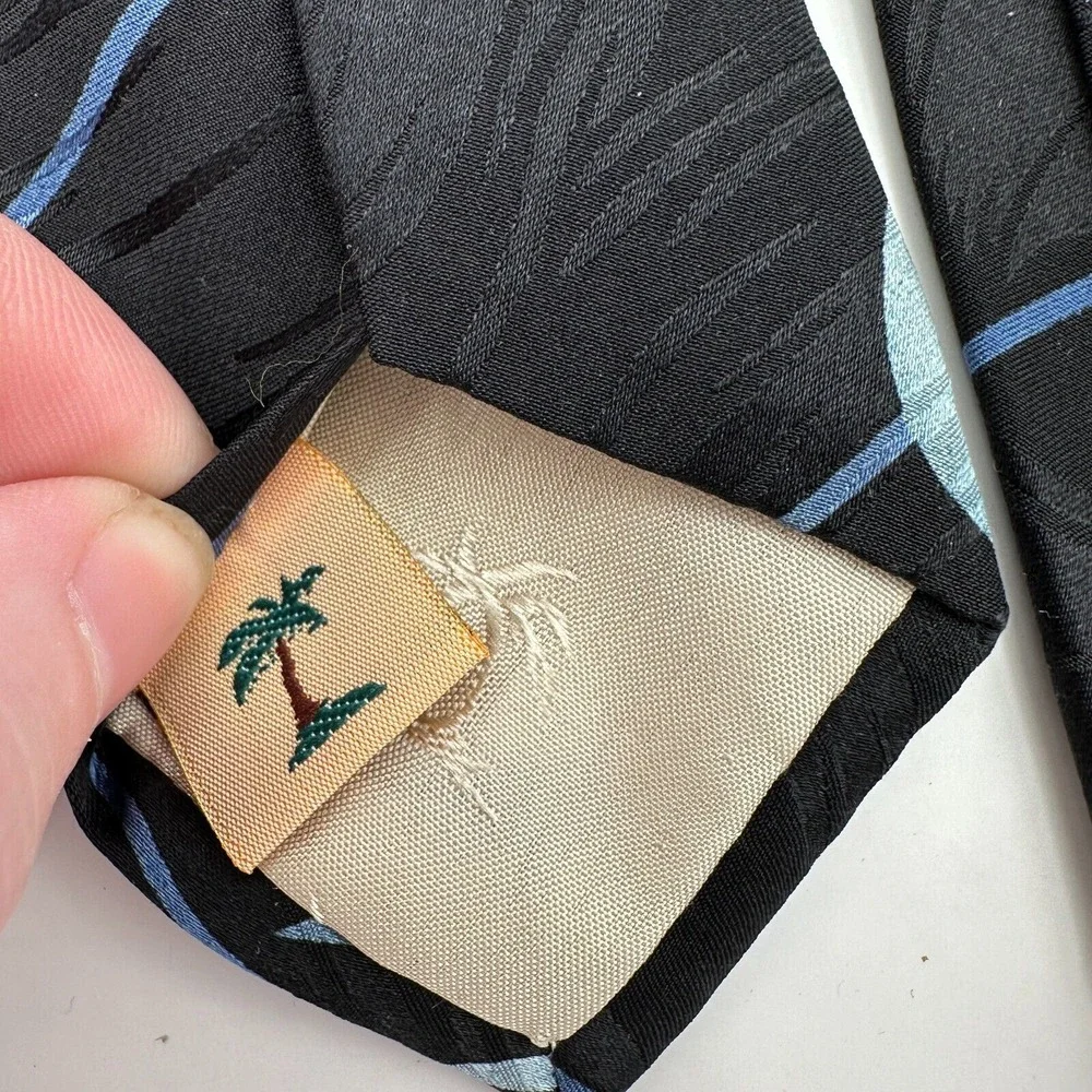 Tommy Bahama‎ Tie Black Silk Musical Notes Jazz Dance Vacation Cruise Teacher